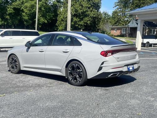 2022 Kia K5 GT-Line