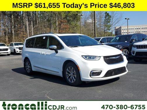 2025 Chrysler Pacifica Hybrid Pinnacle