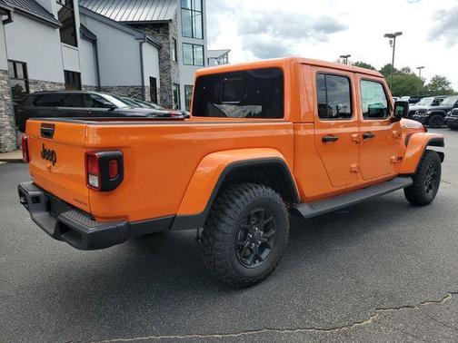 2025 Jeep Gladiator Sport