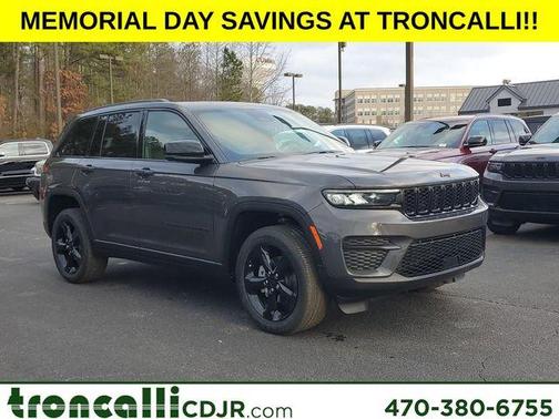 2025 Jeep Grand Cherokee Laredo