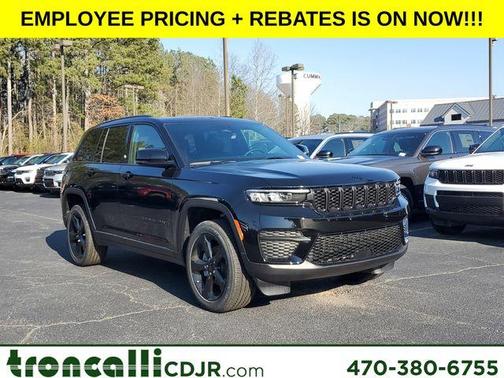 2025 Jeep Grand Cherokee Laredo