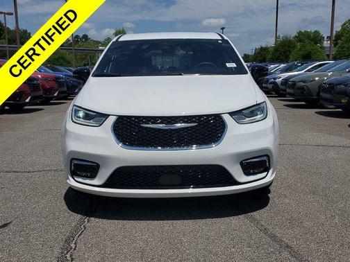 Bright White Clearcoat 2025 Chrysler Pacifica Select