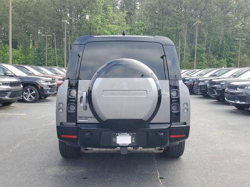 2024 Land Rover Defender P400 X