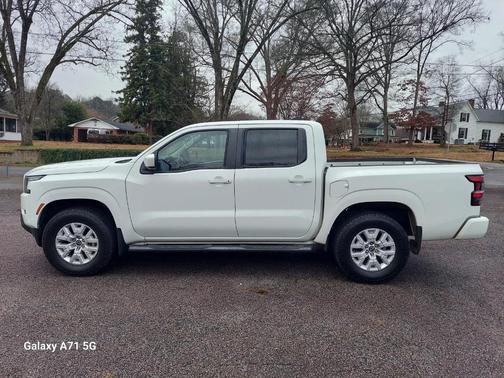 2022 Nissan Frontier SV