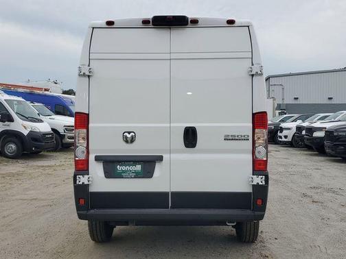 Bright White Clearcoat 2026 RAM ProMaster 2500 High Roof