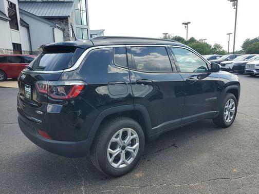 2025 Jeep Compass Latitude