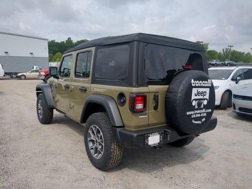 2025 Jeep Wrangler Sport