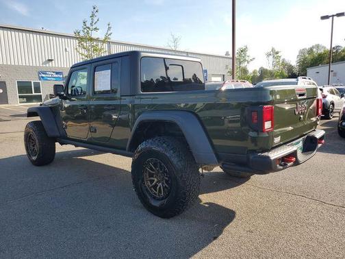 Sarge Green Clearcoat 2021 Jeep Gladiator Rubicon