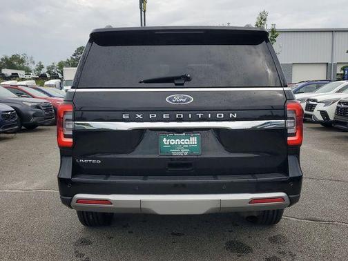 Black 2022 Ford Expedition Limited