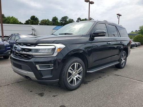 Black 2022 Ford Expedition Limited