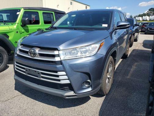 2018 Toyota Highlander LE