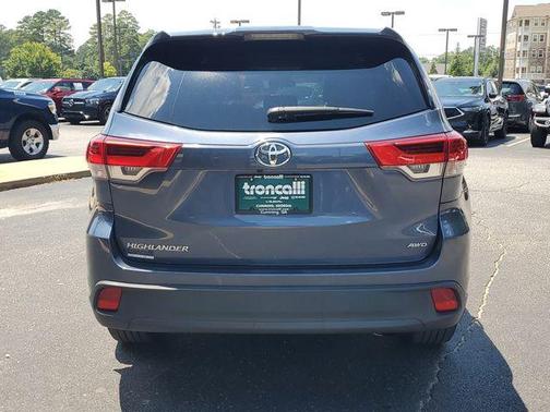 2018 Toyota Highlander LE