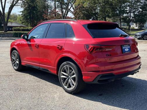 2022 Audi Q3 45 S line Premium