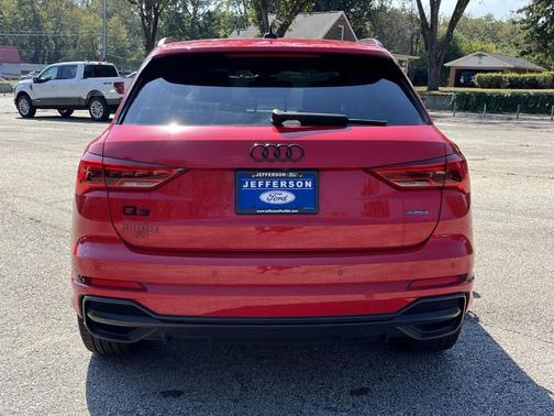 2022 Audi Q3 45 S line Premium