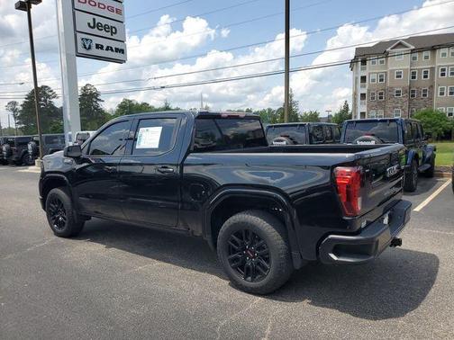 2022 GMC Sierra 1500 Elevation
