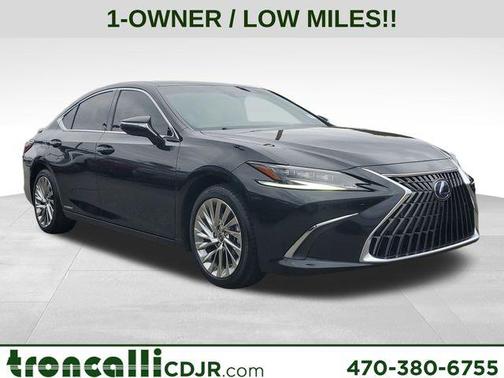 2022 Lexus ES 300h Ultra Luxury