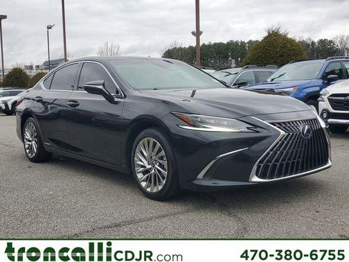 2022 Lexus ES 300h Ultra Luxury