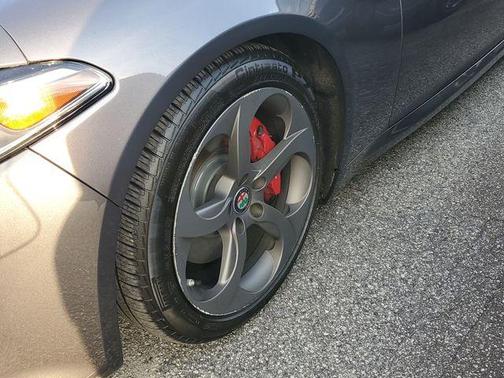 2017 Alfa Romeo Giulia Base