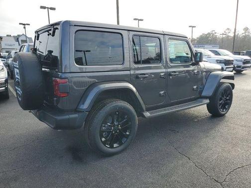 2025 Jeep Wrangler 4xe Sahara