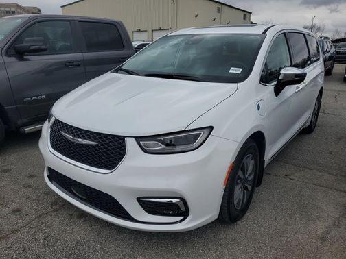 2023 Chrysler Pacifica Hybrid Limited