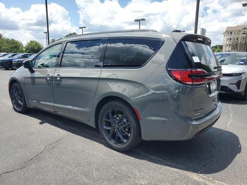 2025 Chrysler Pacifica Limited