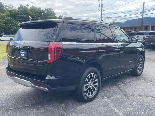Black Metallic 2025 Ford Expedition Platinum