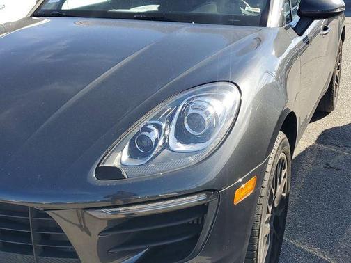 2017 Porsche Macan S