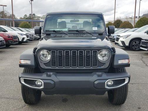 2026 Jeep Gladiator Sport