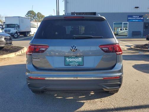 2023 Volkswagen Tiguan 2.0T SE