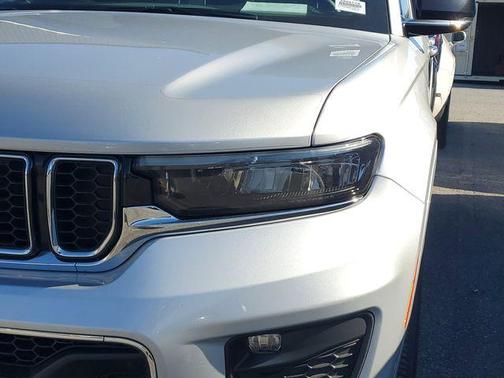 2022 Jeep Grand Cherokee Overland