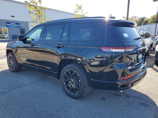 2025 Jeep Grand Cherokee L Summit