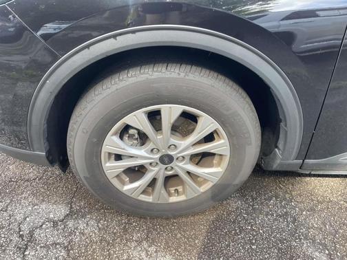 Black Metallic 2025 Ford Escape Active
