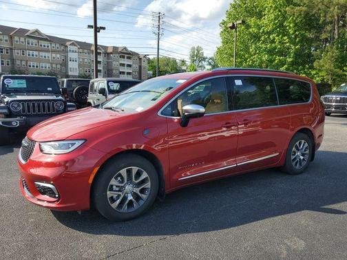2025 Chrysler Pacifica Hybrid Pinnacle