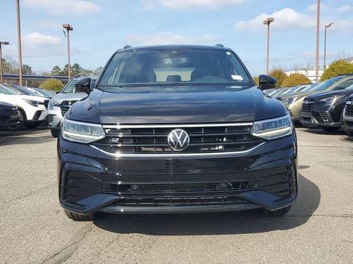 2024 Volkswagen Tiguan 2.0T SE R-Line Black