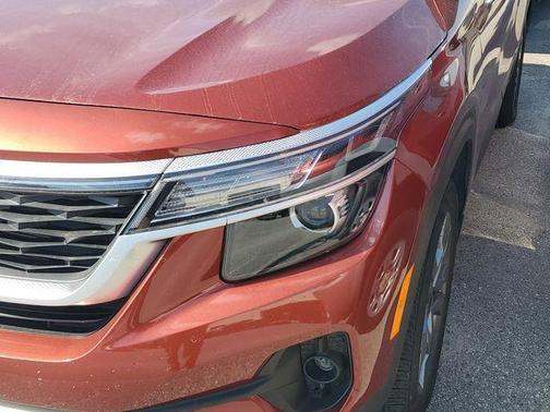 2021 Kia Seltos S