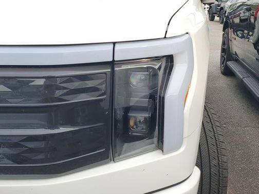 White Metallic 2025 Ford F-150 Lightning Platinum