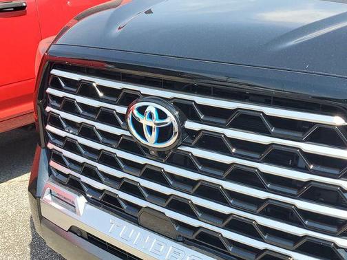 2023 Toyota Tundra Hybrid Capstone