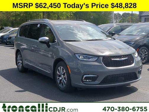 2025 Chrysler Pacifica Hybrid Pinnacle