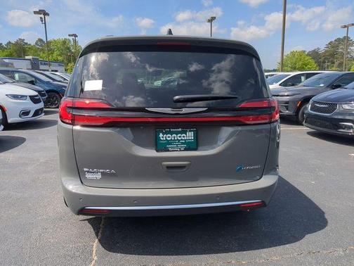 2025 Chrysler Pacifica Hybrid Pinnacle
