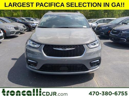 2025 Chrysler Pacifica Hybrid Pinnacle