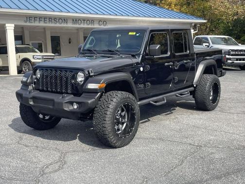 2020 Jeep Gladiator Sport