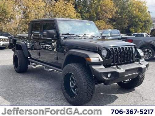 2020 Jeep Gladiator Sport