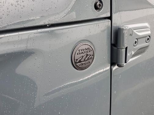 Anvil Clearcoat 2025 Jeep Wrangler Sport