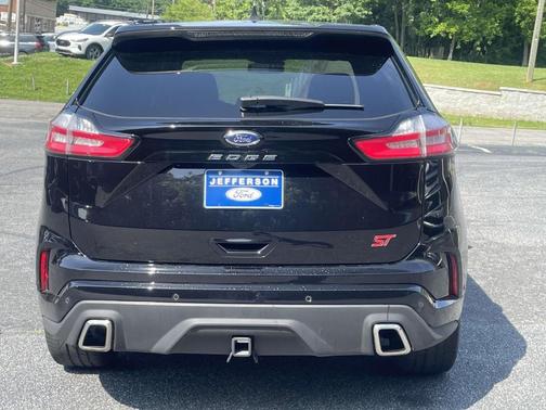2022 Ford Edge ST