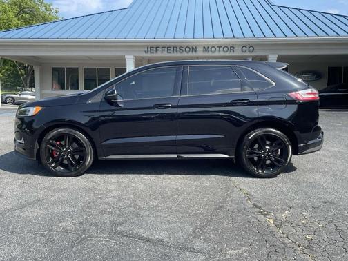 2022 Ford Edge ST