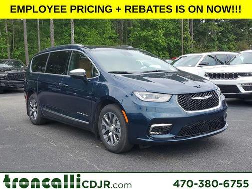 2025 Chrysler Pacifica Hybrid Pinnacle