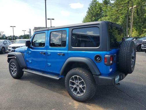 2025 Jeep Wrangler Sport