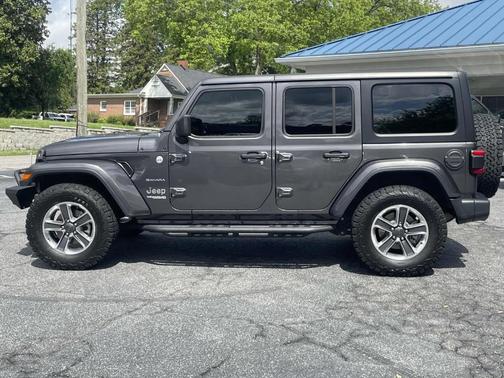2020 Jeep Wrangler Unlimited Sahara