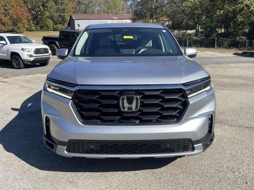 2023 Honda Pilot EX-L 8-Passenger