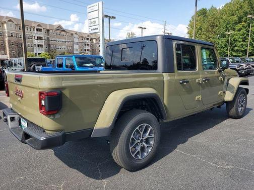 2025 Jeep Gladiator Sport